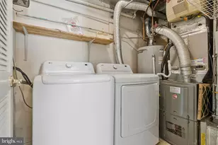 20572 Willoughby Square, Sterling, VA 20165 - Photo 35