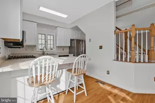 20572 Willoughby Square, Sterling, VA 20165 - Photo 13