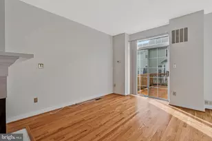 20572 Willoughby Square, Sterling, VA 20165 - Photo 17