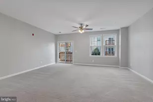 24546 Byrne Meadow Square, Aldie, VA 20105 - Photo 9
