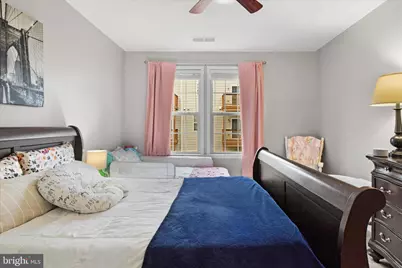 24546 Byrne Meadow Square, Aldie, VA 20105 - Photo 17