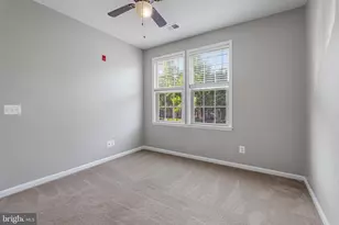 24546 Byrne Meadow Square, Aldie, VA 20105 - Photo 35