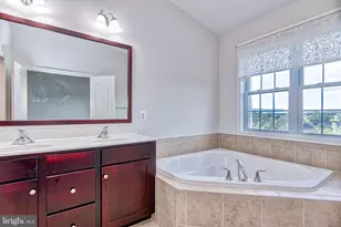 208 Croft Square, Purcellville, VA 20132 - Photo 37