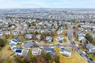 20721 Sweetair Ct, Ashburn, VA 20147 - Photo 13