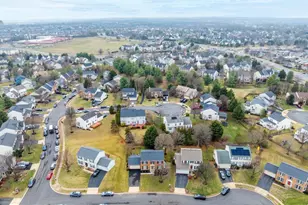 20721 Sweetair Ct, Ashburn, VA 20147 - Photo 15