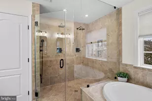 20500 Tappahannock Pl, Sterling, VA 20165 - Photo 35