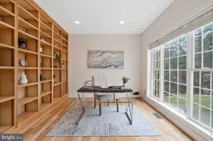 19834 Smith Cir, Ashburn, VA 20147 - Photo 11