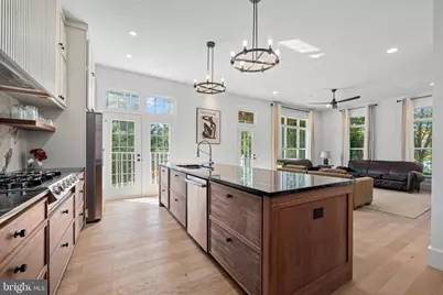 18441 Lanier Island Square, Leesburg, VA 20176 - Photo 9