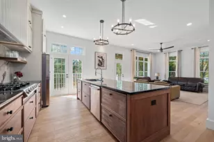 18441 Lanier Island Square, Leesburg, VA 20176 - Photo 9