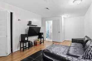 14 Marian Ct, Sterling, VA 20165 - Photo 19