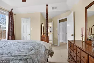 678 Gateway Dr SE, Leesburg, VA 20175 - Photo 9