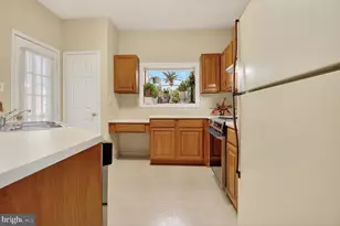 678 Gateway Dr SE, Leesburg, VA 20175 - Photo 17