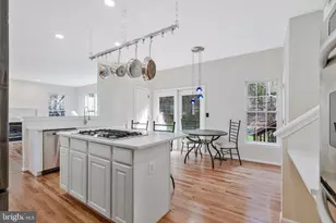 47807 Blockhouse Point Pl, Sterling, VA 20165 - Photo 17