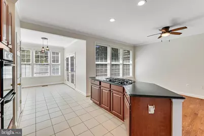 807 Bluefield Square NE, Leesburg, VA 20176 - Photo 13