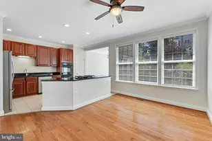 807 Bluefield Square NE, Leesburg, VA 20176 - Photo 17