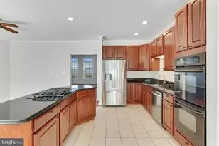 807 Bluefield Square NE, Leesburg, VA 20176 - Photo 9