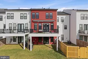 25429 Hartland Orch Ter, Chantilly, VA 20152 - Photo 37