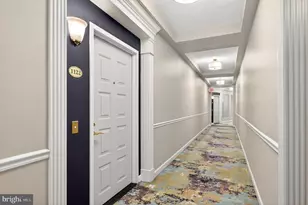 19355 Cypress Ridge Terrace, Leesburg, VA 20176 - Photo 7