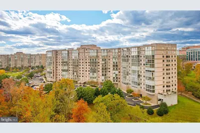 19355 Cypress Ridge Terrace #1122, Leesburg, VA 20176 - Photo 1