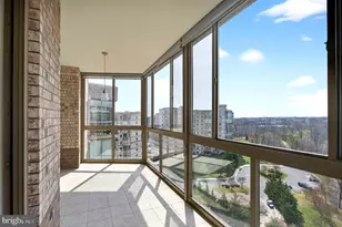 19355 Cypress Ridge Terrace, Leesburg, VA 20176 - Photo 27