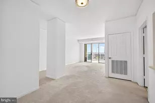 19355 Cypress Ridge Terrace, Leesburg, VA 20176 - Photo 15