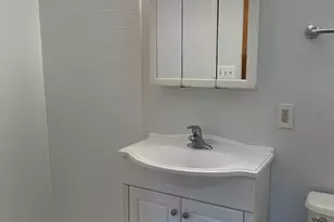 21 E Loudoun St, Round Hill, VA 20141 - Photo 13