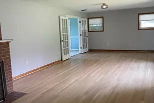 21 E Loudoun St, Round Hill, VA 20141 - Photo 7