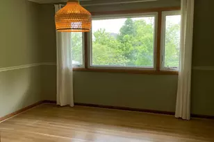 21 E Loudoun St, Round Hill, VA 20141 - Photo 9