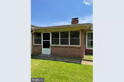 21 E Loudoun Street, Round Hill, VA 20141 - Photo 3