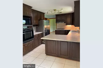 21 E Loudoun Street, Round Hill, VA 20141 - Photo 17