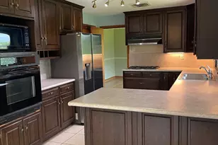 21 E Loudoun St, Round Hill, VA 20141 - Photo 17