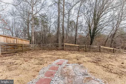 214 Leslie Ct, Sterling, VA 20164 - Photo 25