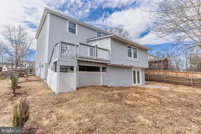 214 Leslie Ct, Sterling, VA 20164 - Photo 27