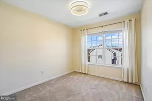 45558 Lakemont Square, Sterling, VA 20165 - Photo 19