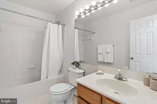 25324 Ashbury Dr, Chantilly, VA 20152 - Photo 13