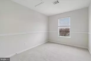 25324 Ashbury Dr, Chantilly, VA 20152 - Photo 11