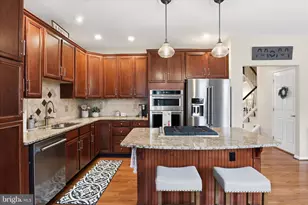 25524 Crossfield Dr, Chantilly, VA 20152 - Photo 13