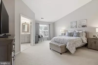 25524 Crossfield Drive, Chantilly, VA 20152 - Photo 17