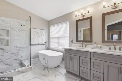 25524 Crossfield Drive, Chantilly, VA 20152 - Photo 21