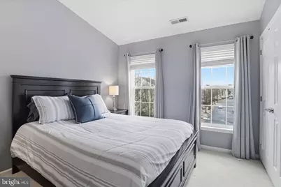 25524 Crossfield Drive, Chantilly, VA 20152 - Photo 23