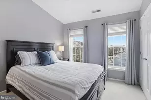 25524 Crossfield Dr, Chantilly, VA 20152 - Photo 23