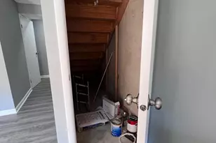 307 Brethour Ct, Sterling, VA 20164 - Photo 3