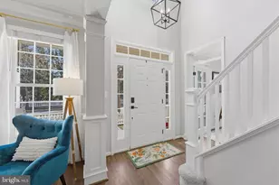 20367 Bowfonds St, Ashburn, VA 20147 - Photo 5