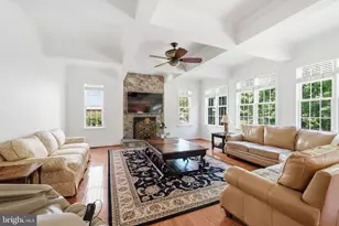 19044 Kipheart Dr, Leesburg, VA 20176 - Photo 17