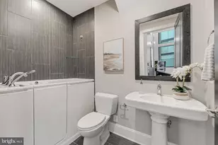 20370 Northpark Dr, Ashburn, VA 20147 - Photo 13