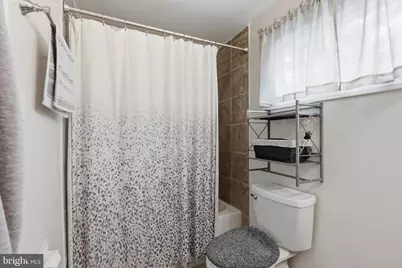 112 N Kennedy Road, Sterling, VA 20164 - Photo 25