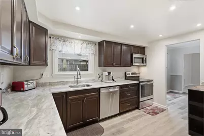 112 N Kennedy Road, Sterling, VA 20164 - Photo 9