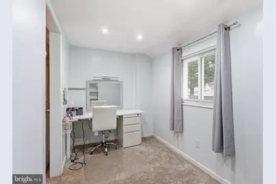 112 N Kennedy Road, Sterling, VA 20164 - Photo 23