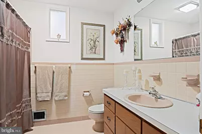 1398 S King Street, Leesburg, VA 20175 - Photo 19