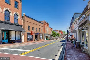 1398 S King St, Leesburg, VA 20175 - Photo 35